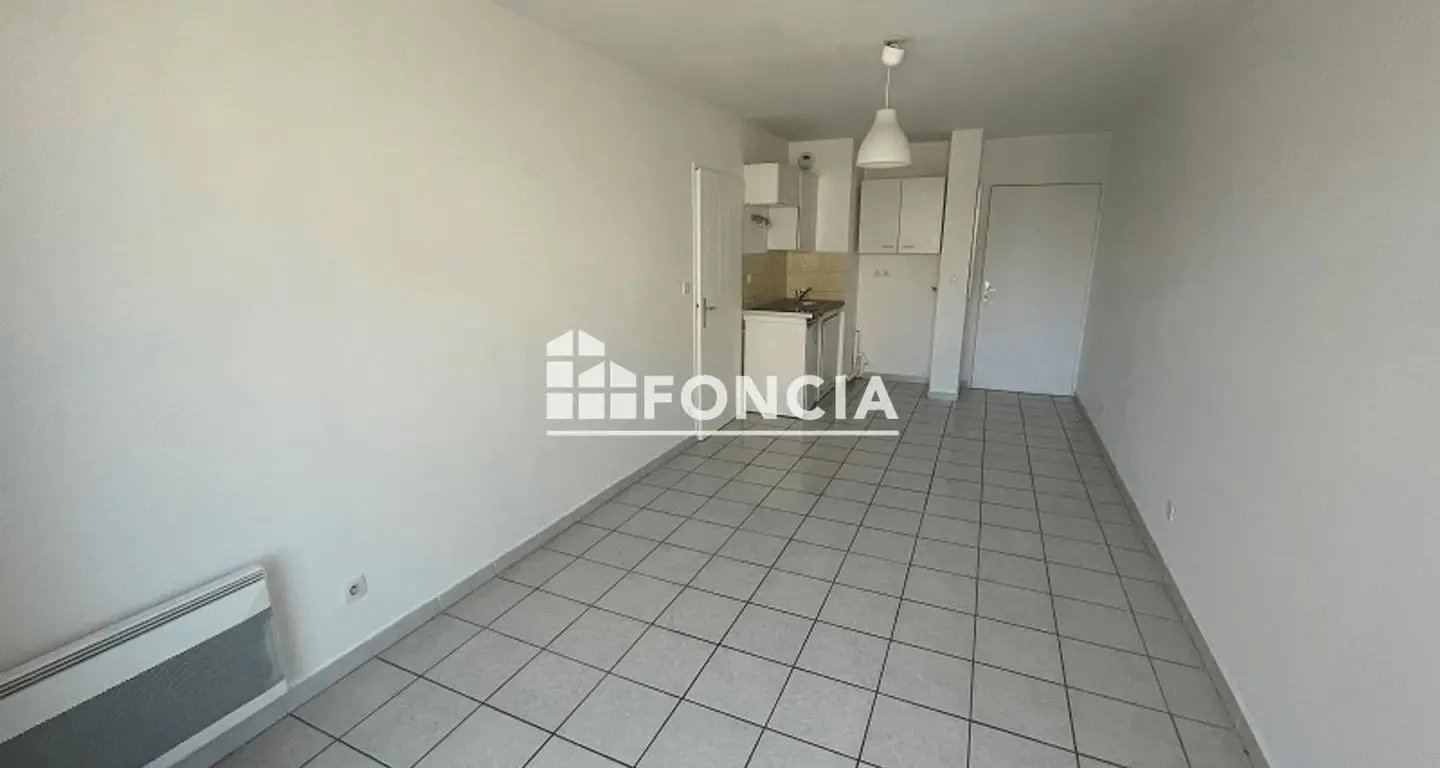 Appartement à louer, 36m², Marseille 5ème