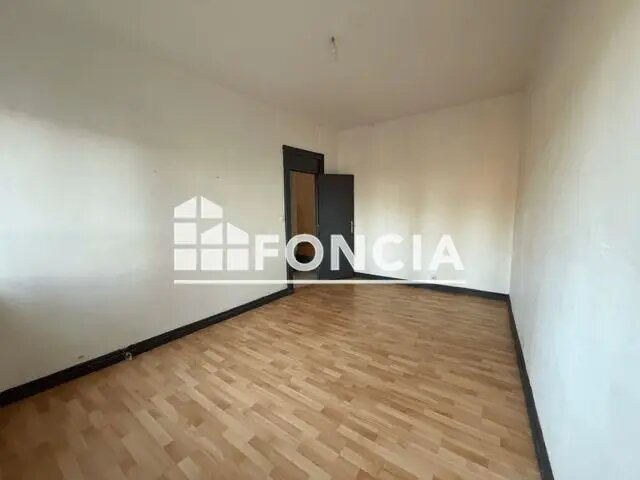 Appartement à louer, 48m², Charleville-Mézières