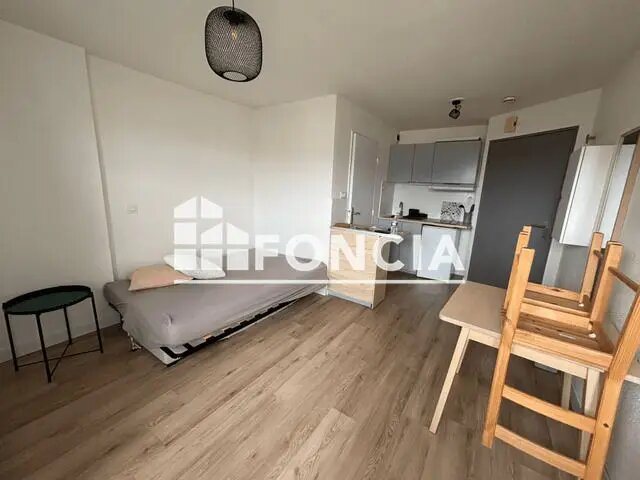 Appartement à louer, 18m², Caen