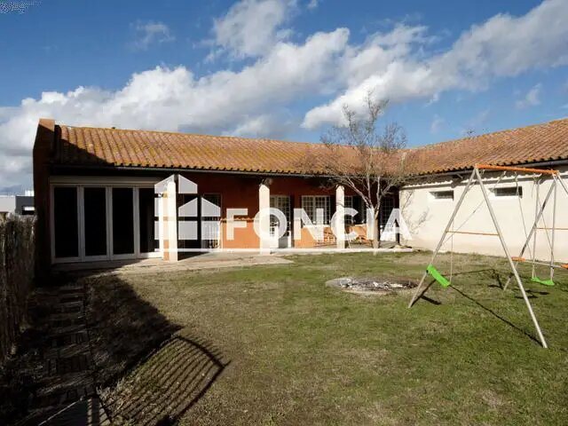 Maison à louer, 73m², Arles