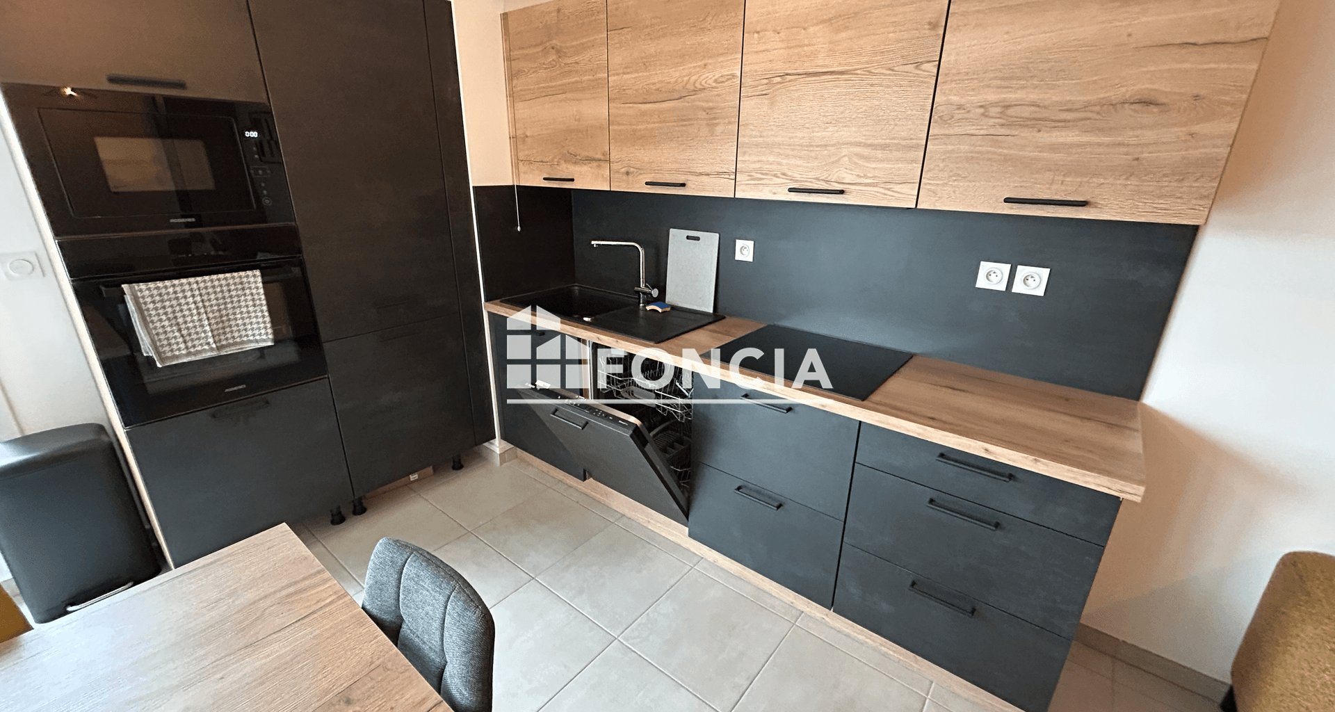Appartement à louer, 74m², Valence