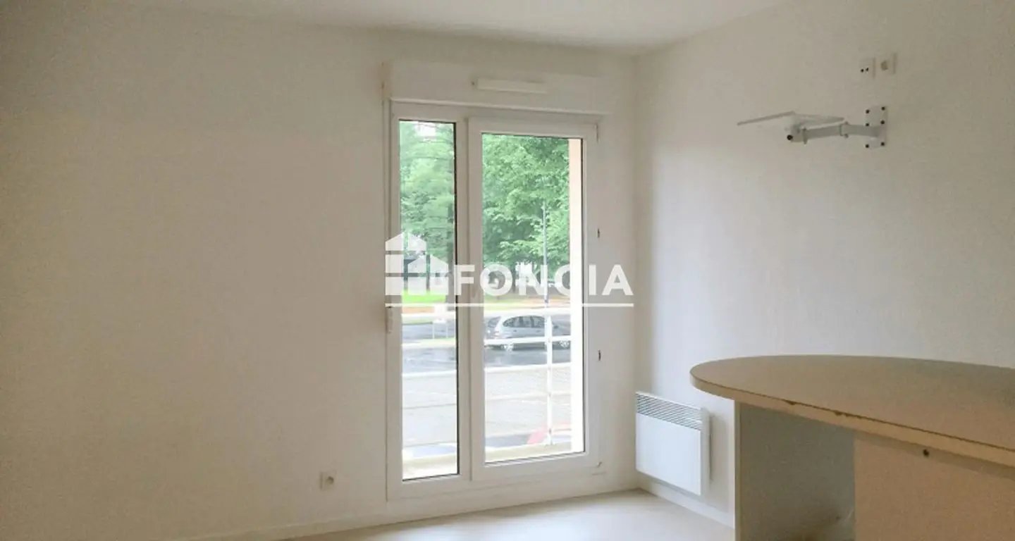 Appartement à louer, 19m², Pau