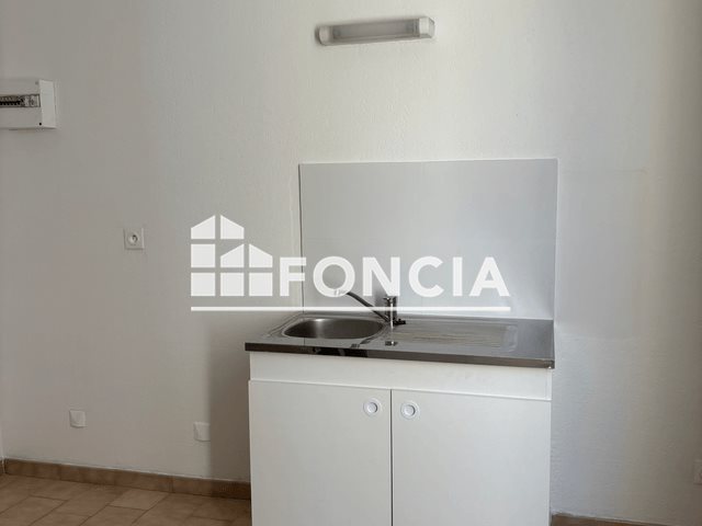 Appartement à louer, 25m², Arles