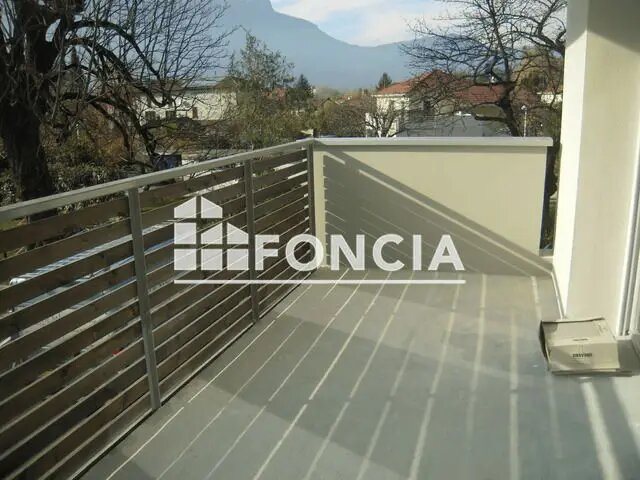 Appartement à louer, 63m², Saint-Egrève