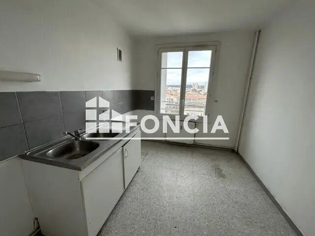 Appartement à louer, 72m², Nîmes