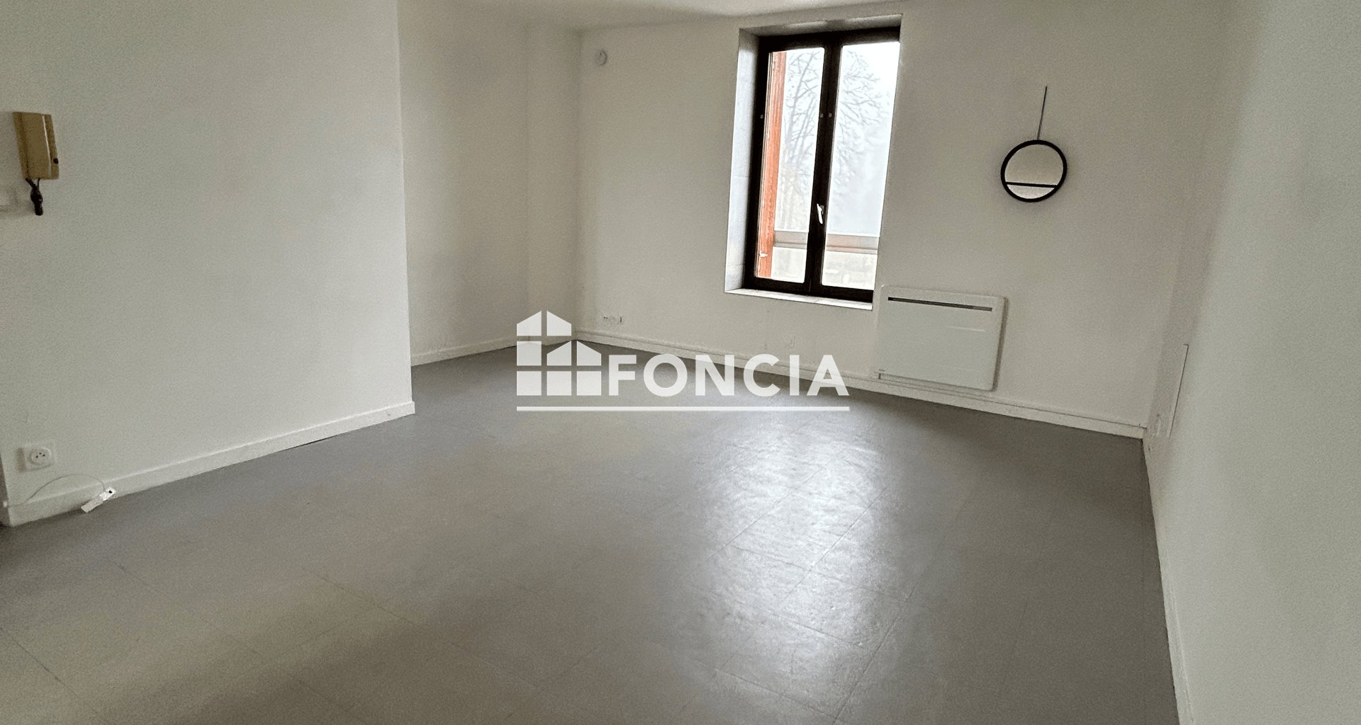 Appartement à louer, 32m², Pommeuse