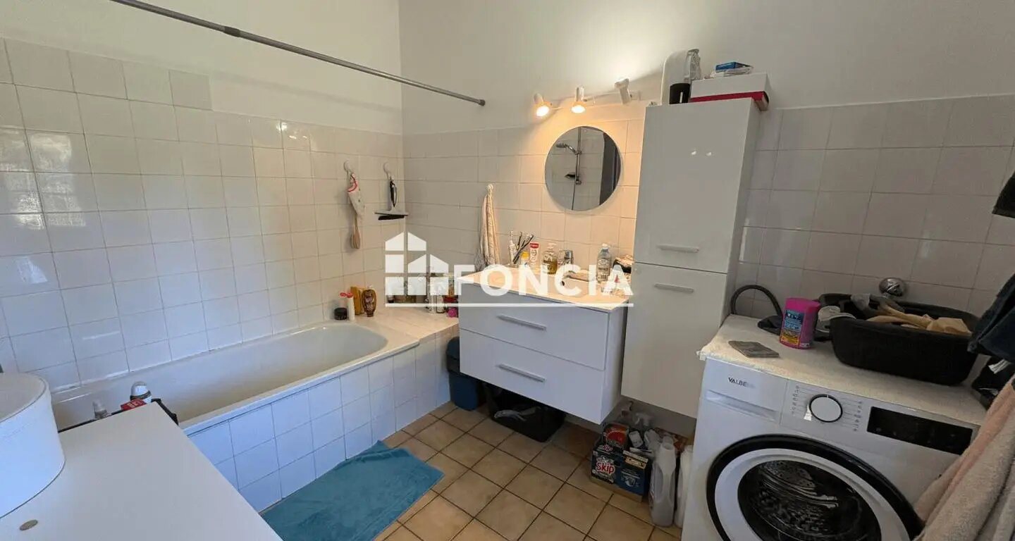 Maison à louer, 94m², Sérignan-du-Comtat