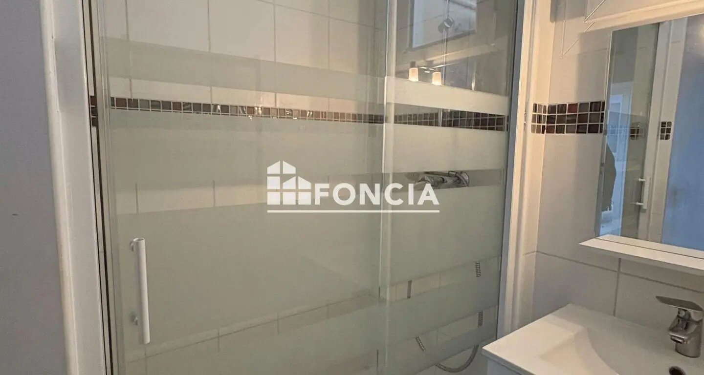 Appartement à louer, 61m², Orange