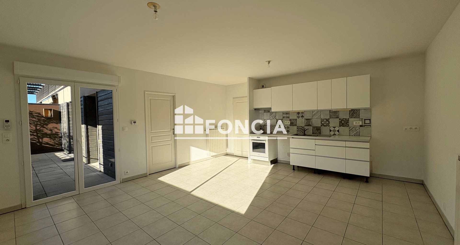 Appartement à louer, 67m², Robion