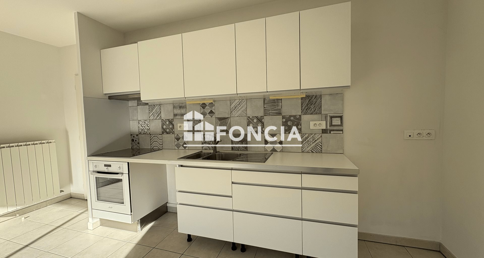 Appartement à louer, 67m², Robion