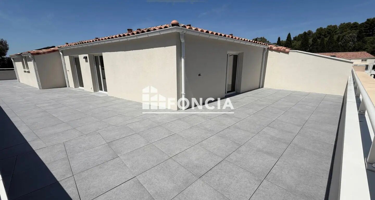 Appartement à louer, 97m², Saint-Rémy-de-Provence