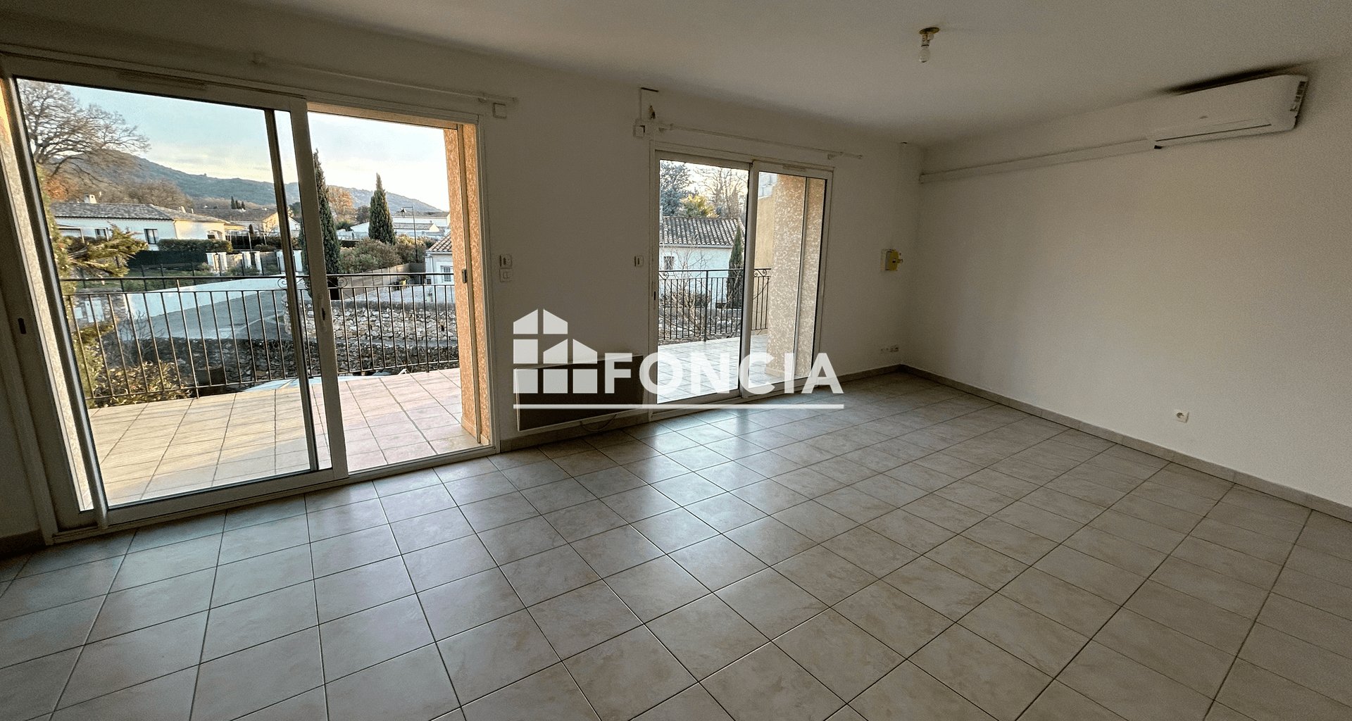 Appartement à louer, 56m², Saint-Victor-la-Coste