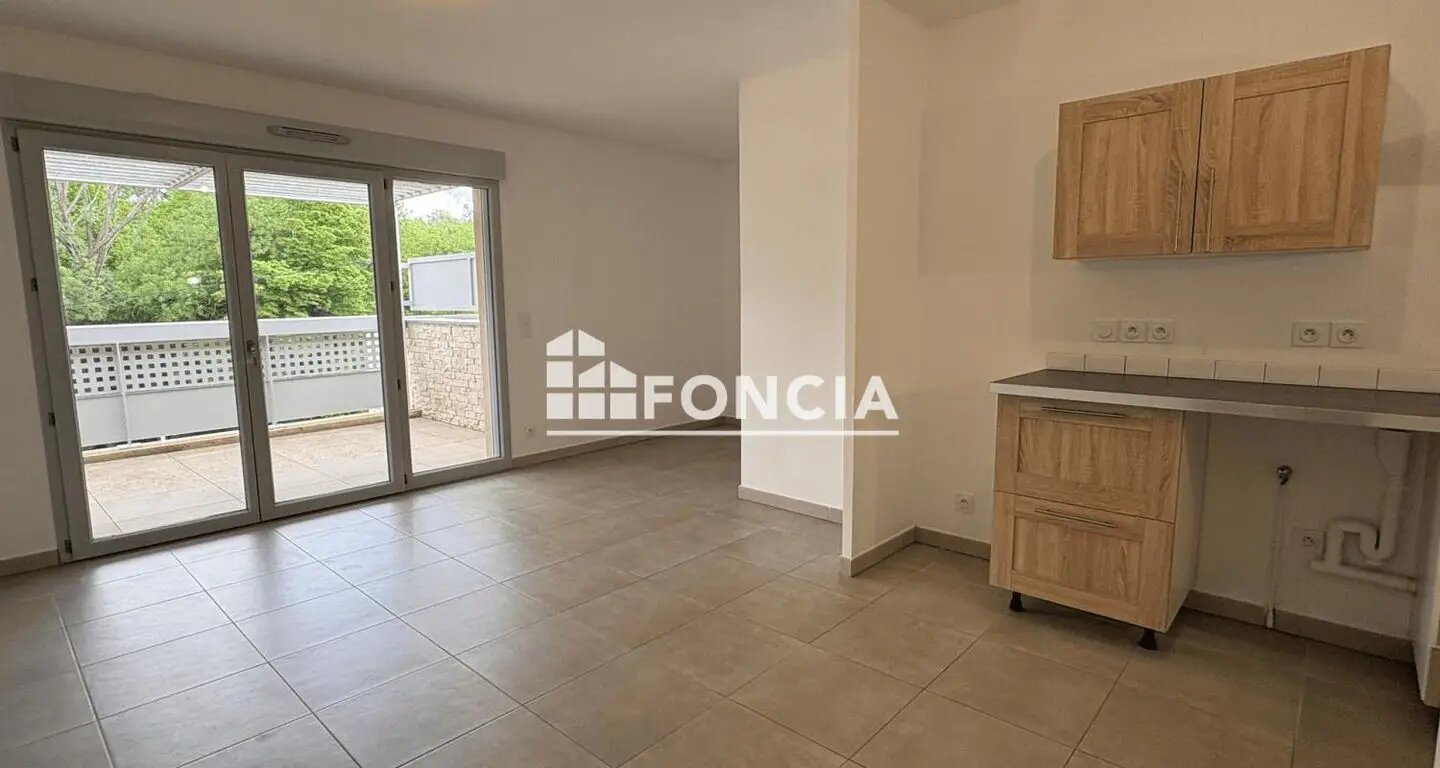 Appartement à louer, 42m², L'Isle-sur-la-Sorgue