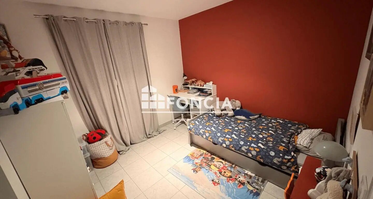 Maison à louer, 77m², Bollène