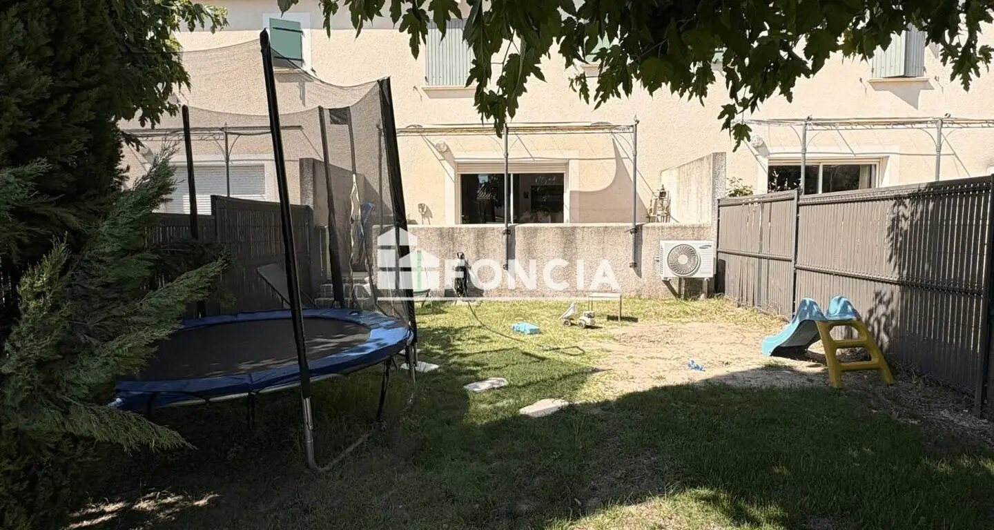 Maison à louer, 77m², Bollène