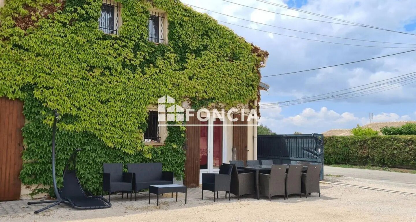 Maison à louer, 148m², Violès