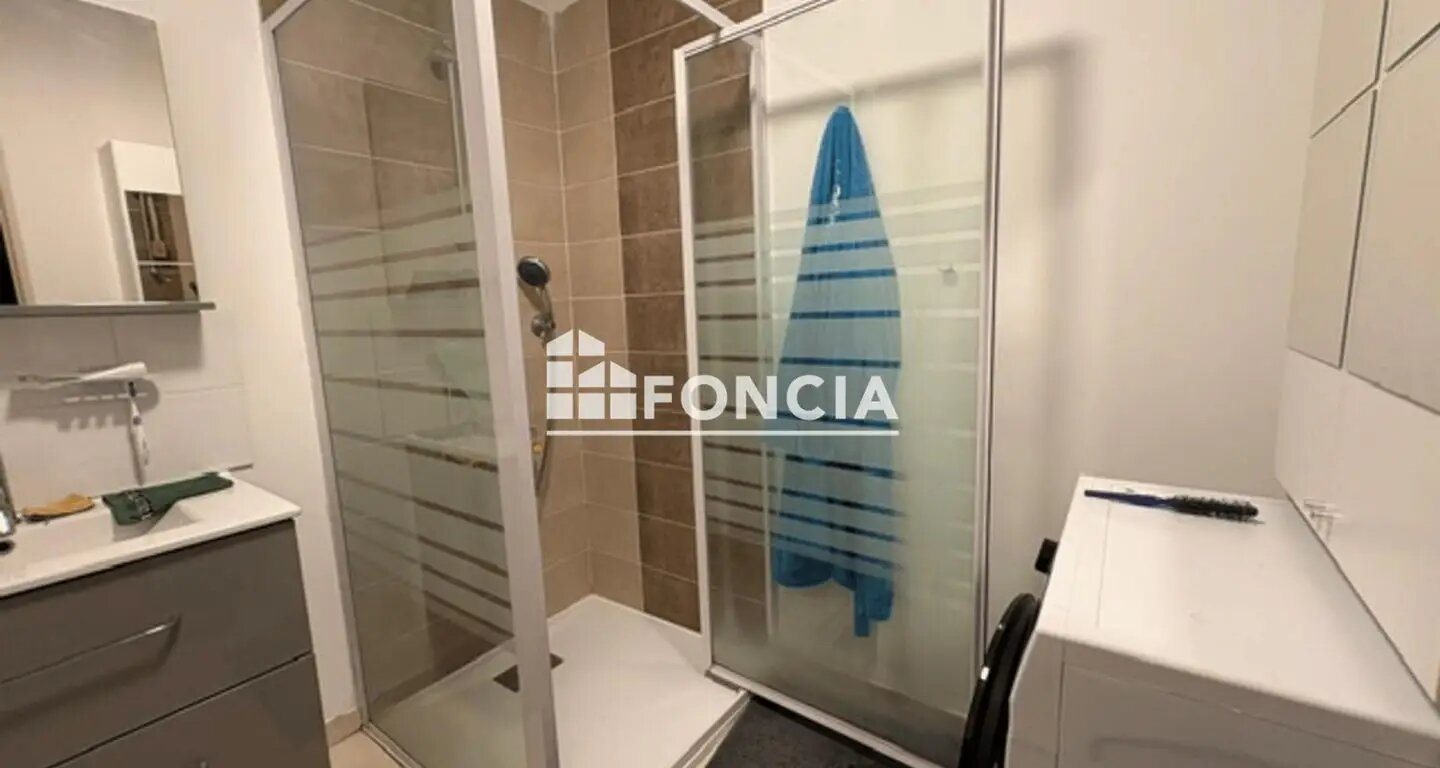 Appartement à louer, 60m², Althen-des-Paluds