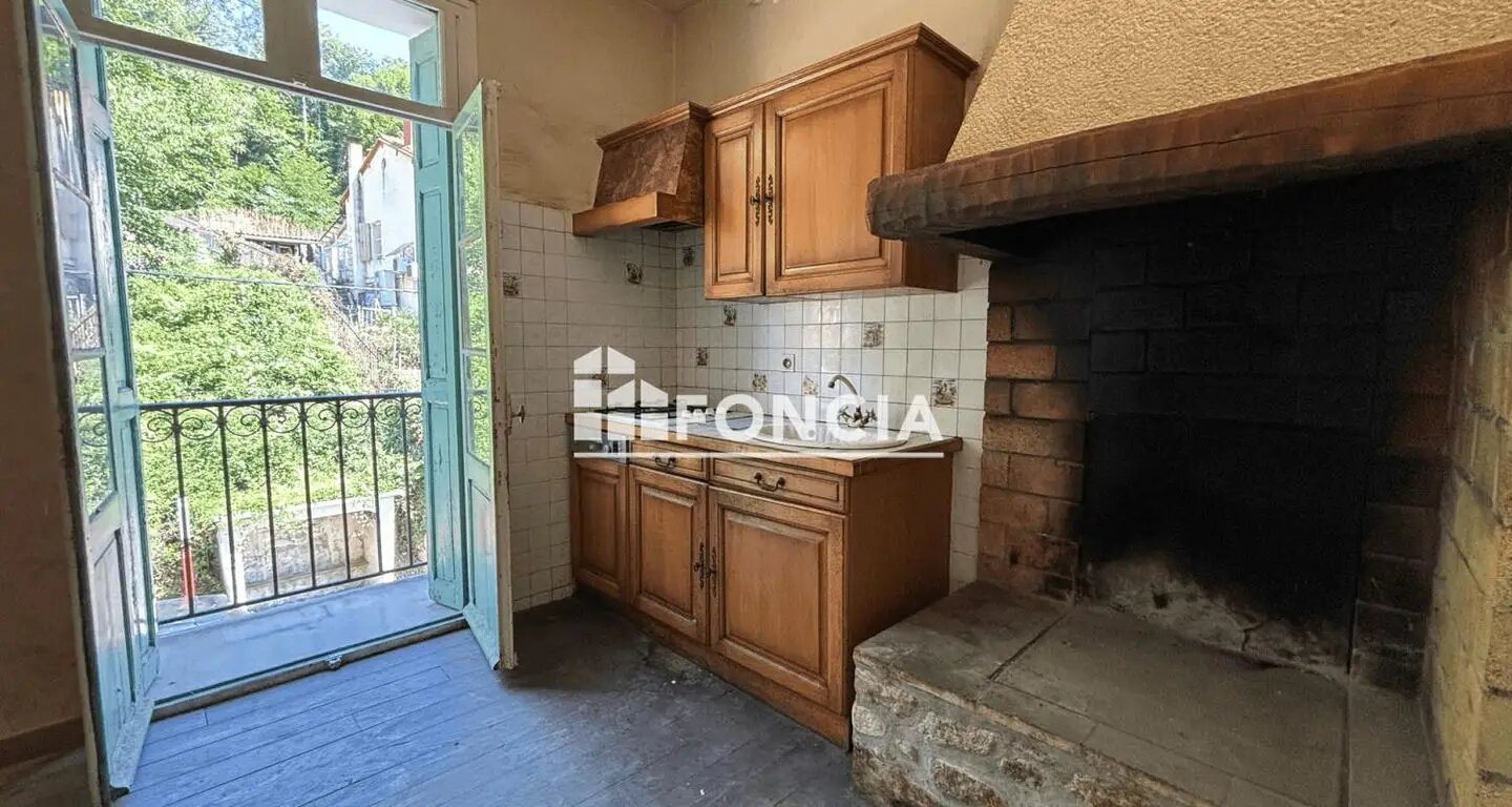 Appartement à vendre, 42m², Saint-Laurent-de-Cerdans
