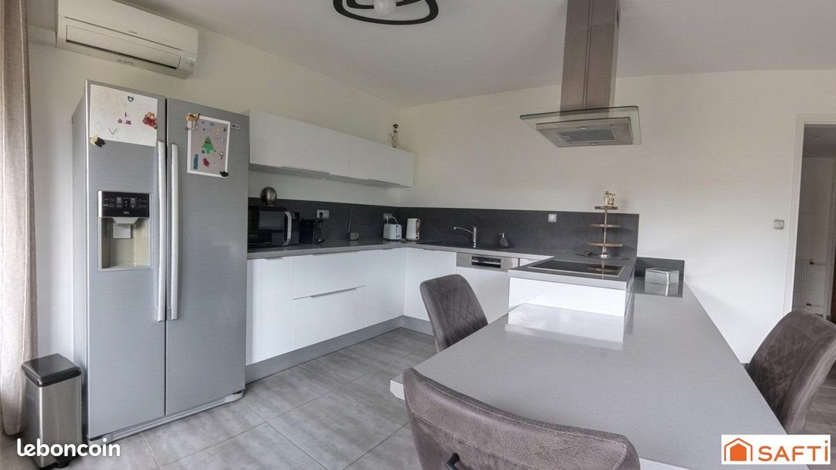 Appartement à vendre, 67m², Saint-Egrève