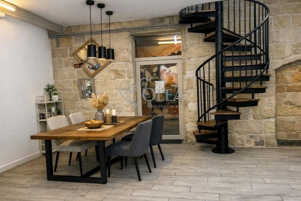 Appartement à vendre, 140m², Uzès