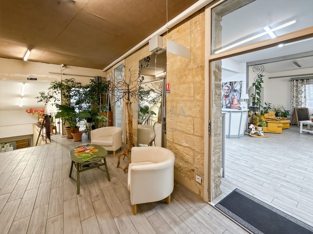 Appartement à vendre, 140m², Uzès