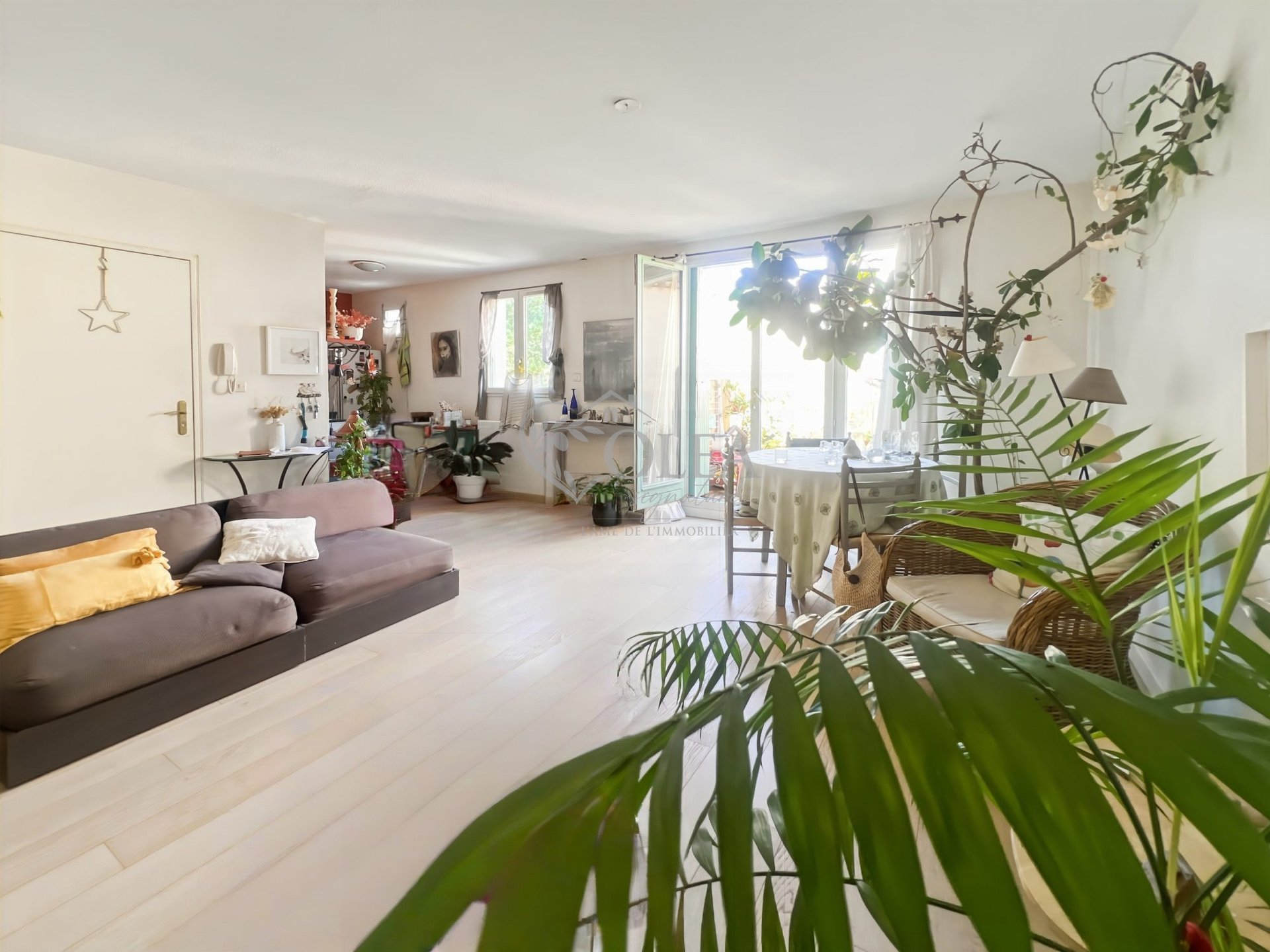 Appartement à vendre, 57m², Le Tholonet