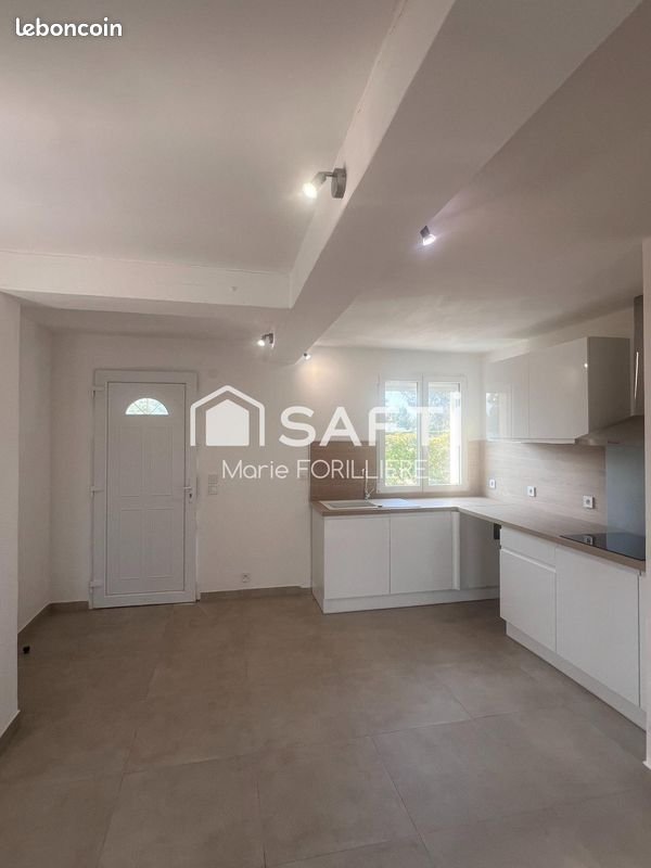 Maison à vendre, 160m², Saint-Médard-de-Guizières