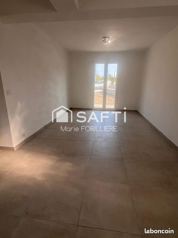 Maison à vendre, 160m², Saint-Médard-de-Guizières