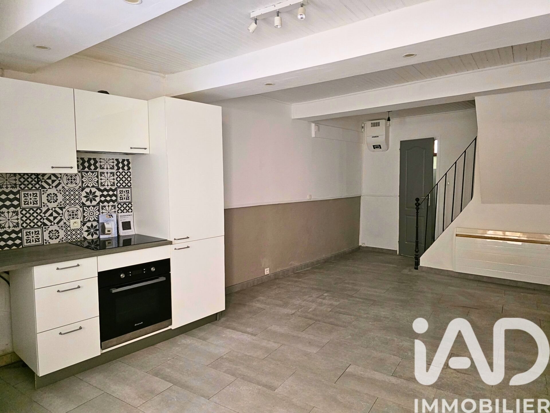 Maison à vendre, 54m², Saint-Maximin-la-Sainte-Baume