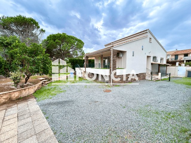 Appartement à louer, 71m², Fréjus