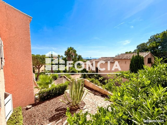 Appartement à louer, 31m², Fréjus