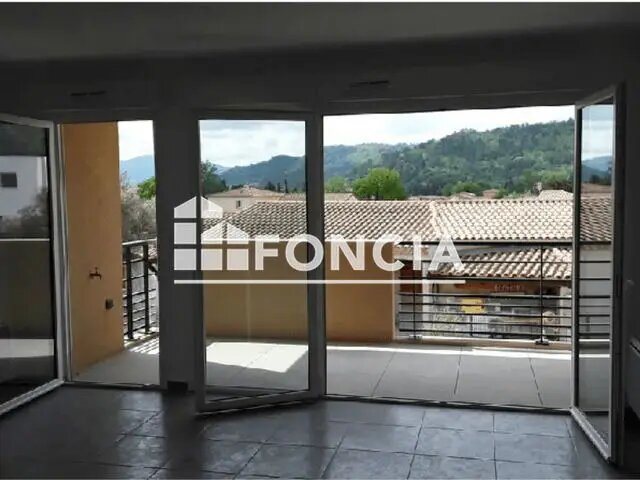 Appartement à louer, 63m², Le Luc