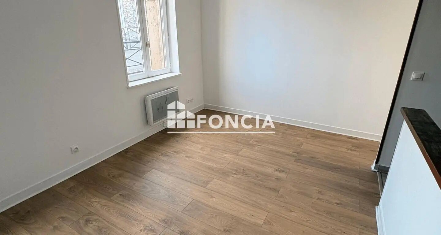 Appartement à louer, 38m², Viry-Châtillon