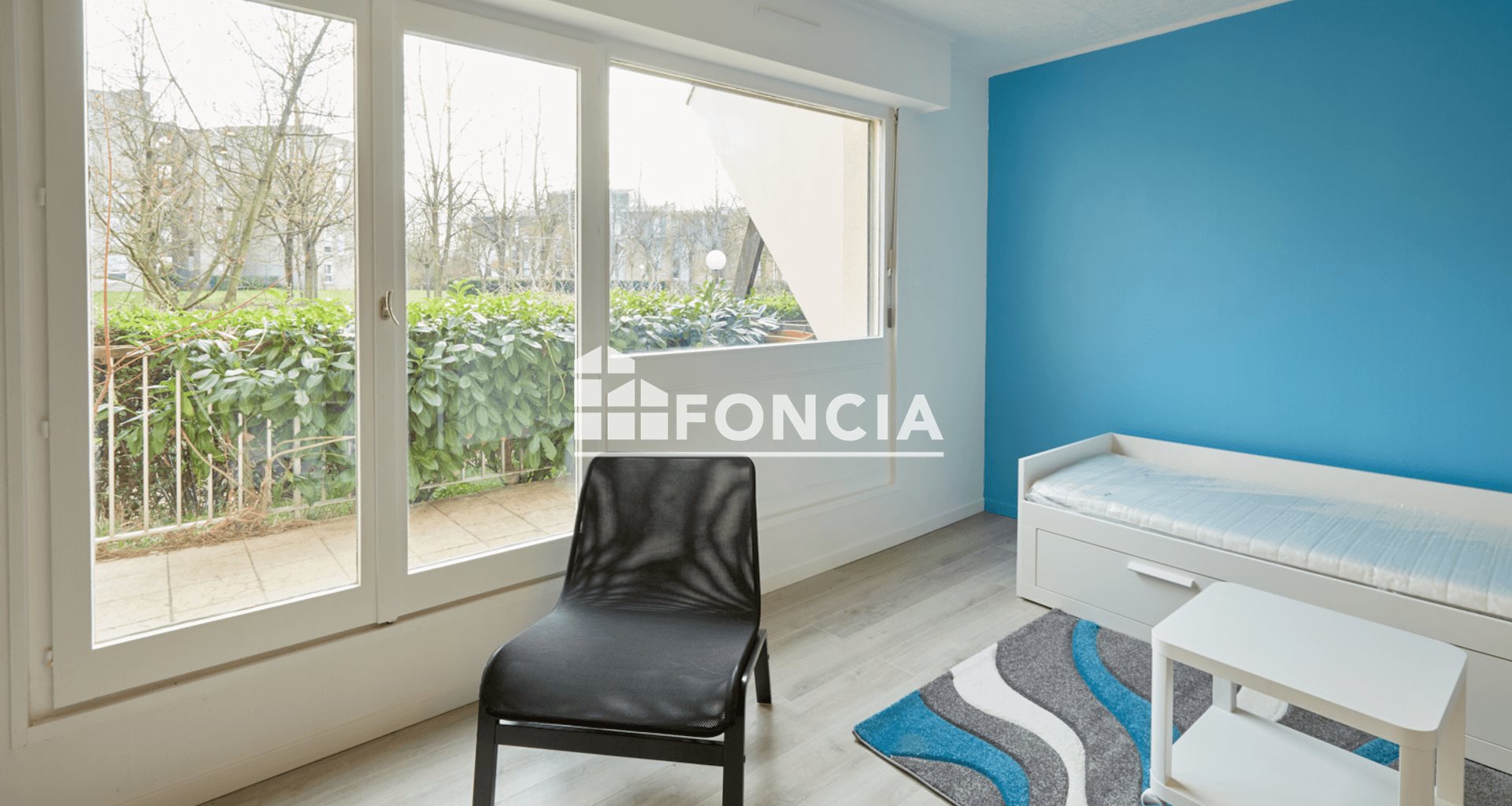 Appartement à louer, 26m², Evry