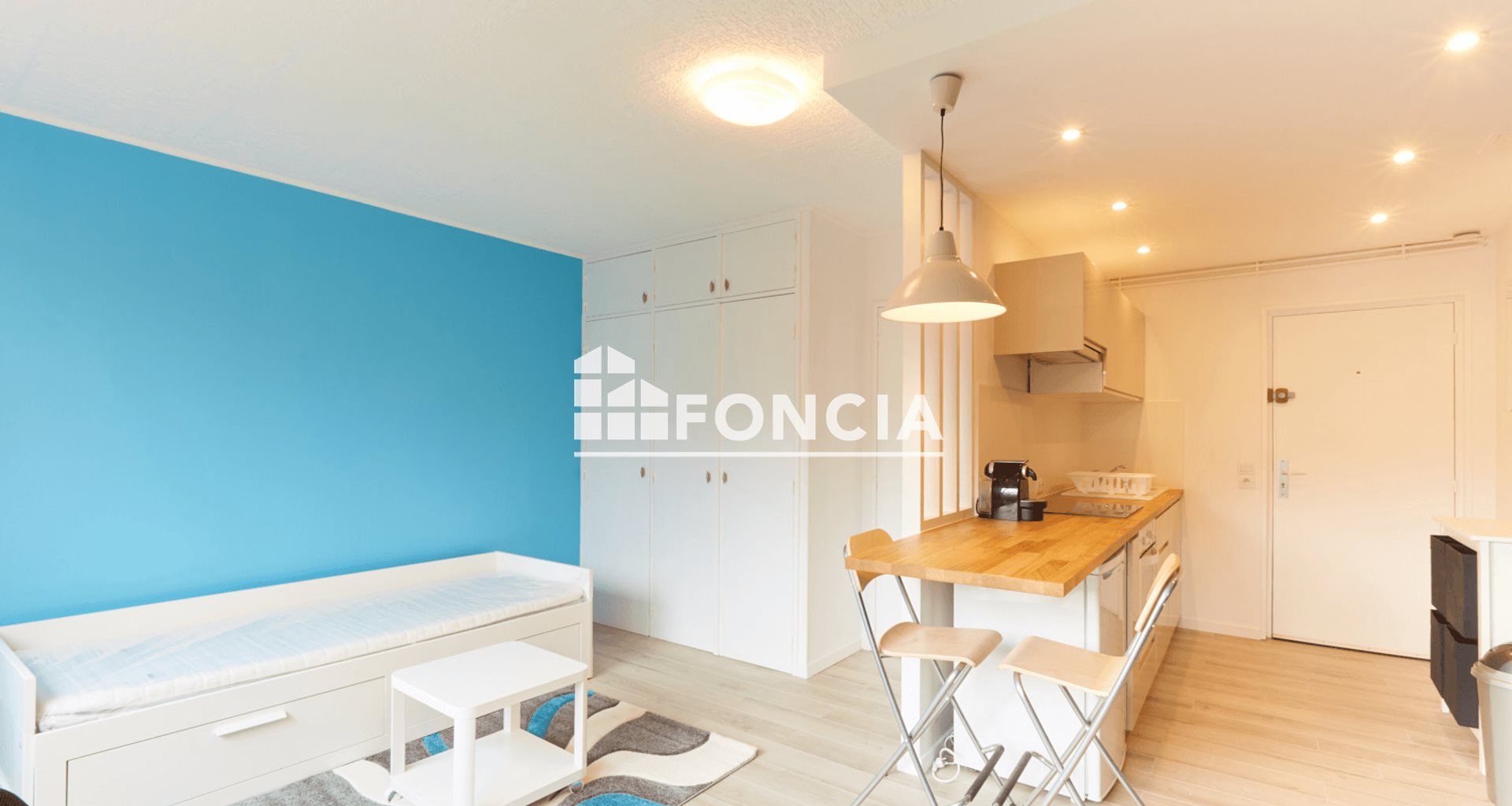 Appartement à louer, 26m², Evry