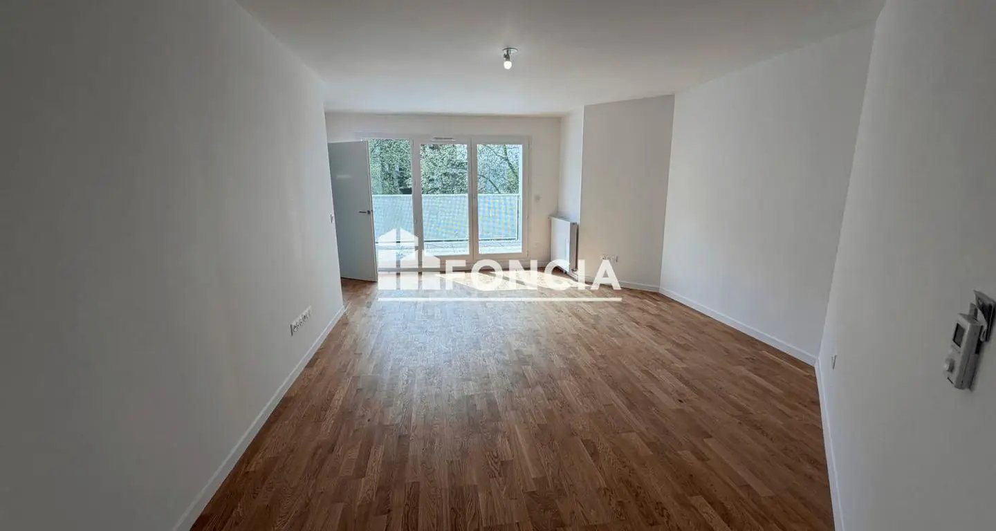 Appartement à louer, 80m², Evry