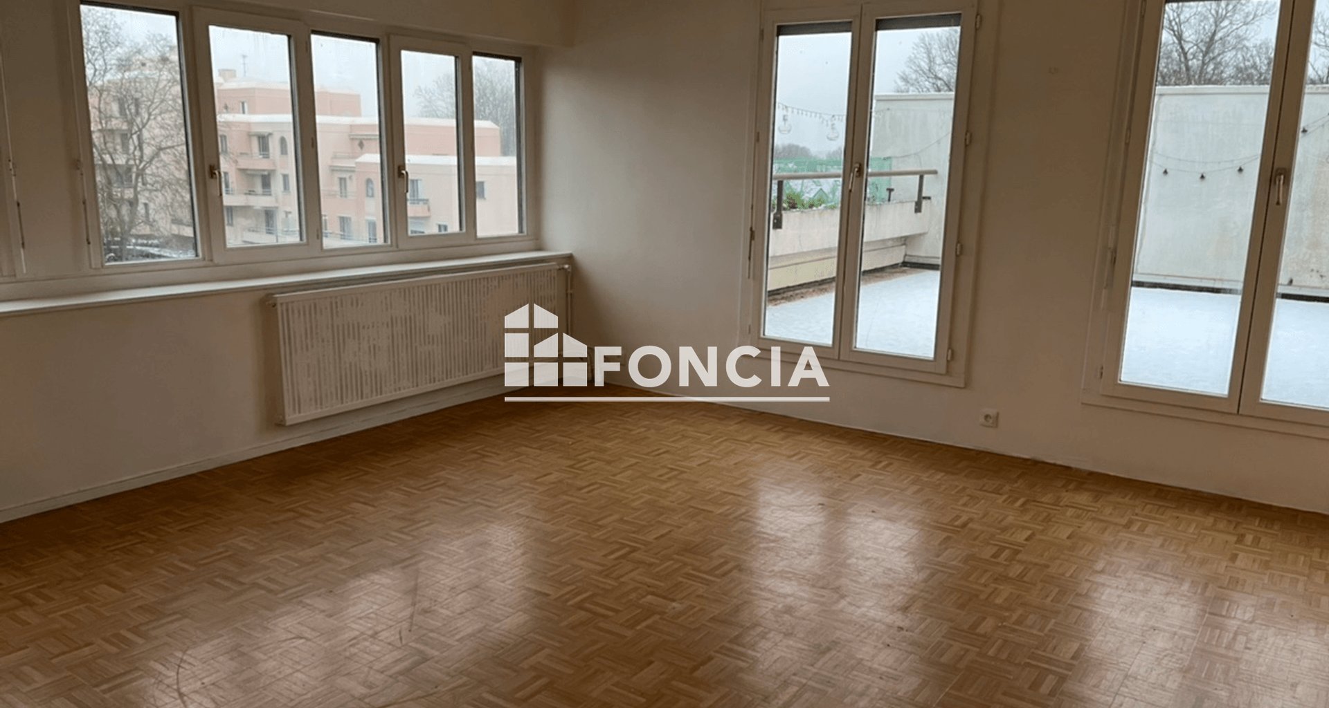 Appartement à louer, 93m², Evry