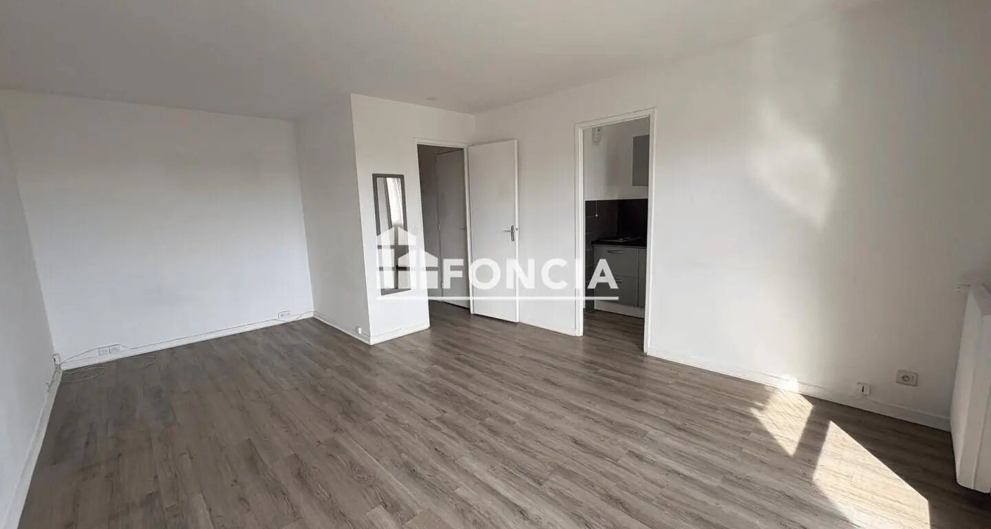 Appartement à louer, 30m², Combs-la-Ville
