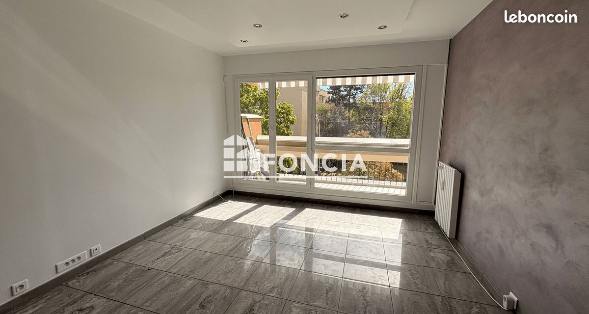 Appartement à louer, 78m², Evry