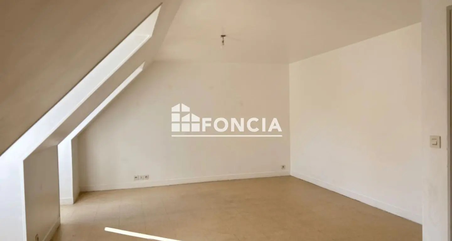 Appartement à louer, 70m², Étampes