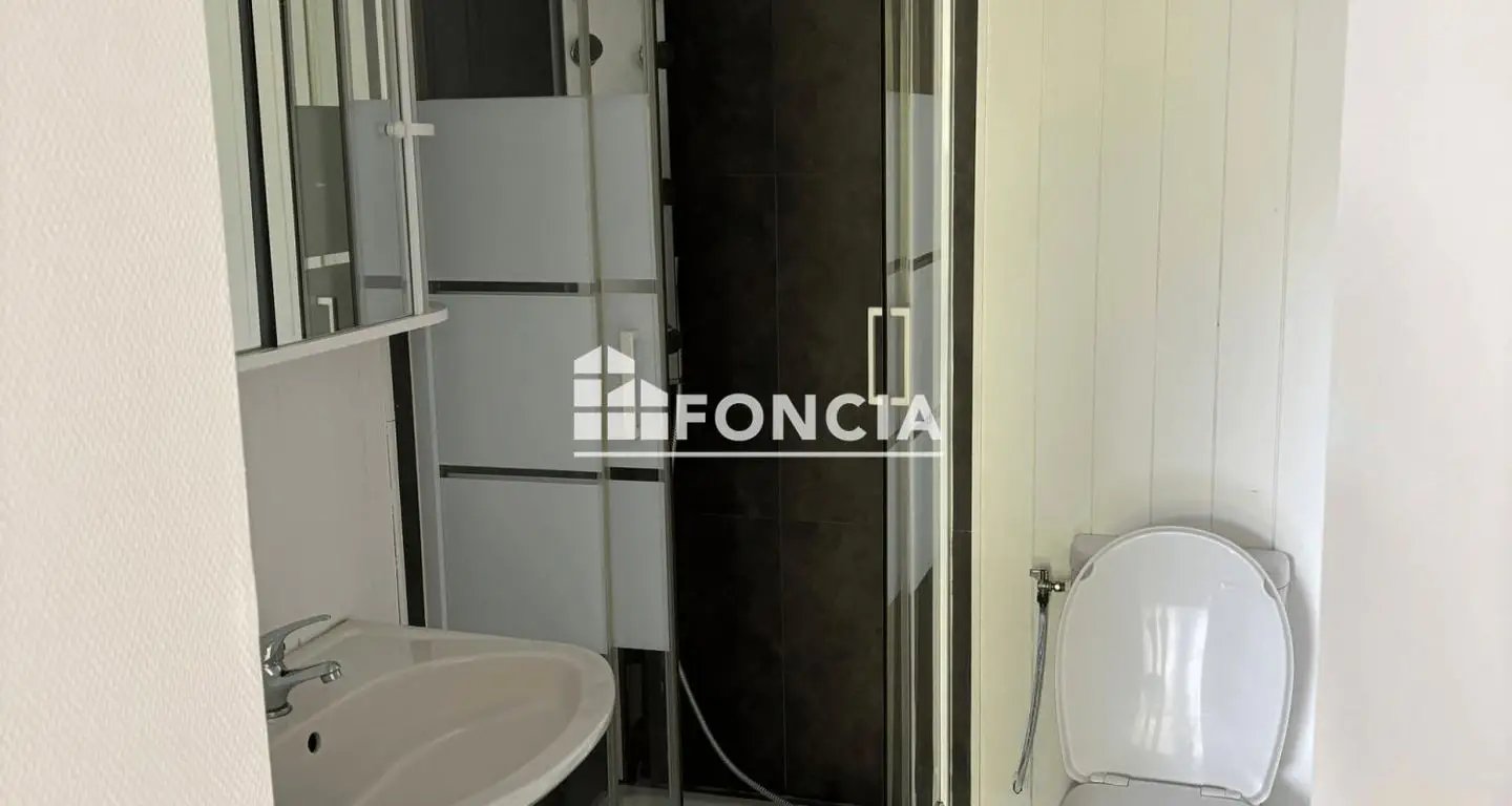 Appartement à louer, 24m², Nemours