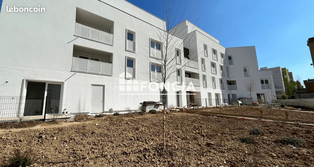 Appartement à louer, 78m², Evry