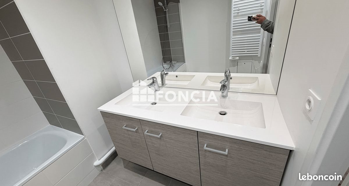 Appartement à louer, 78m², Evry