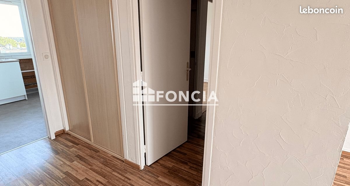 Appartement à louer, 76m², Évry-Courcouronnes