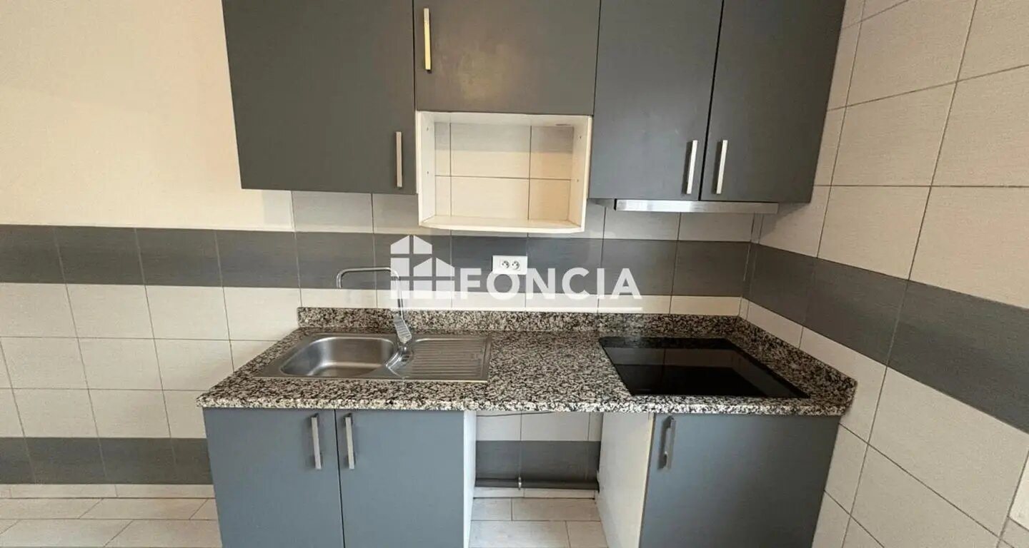 Appartement à louer, 30m², Viry-Châtillon