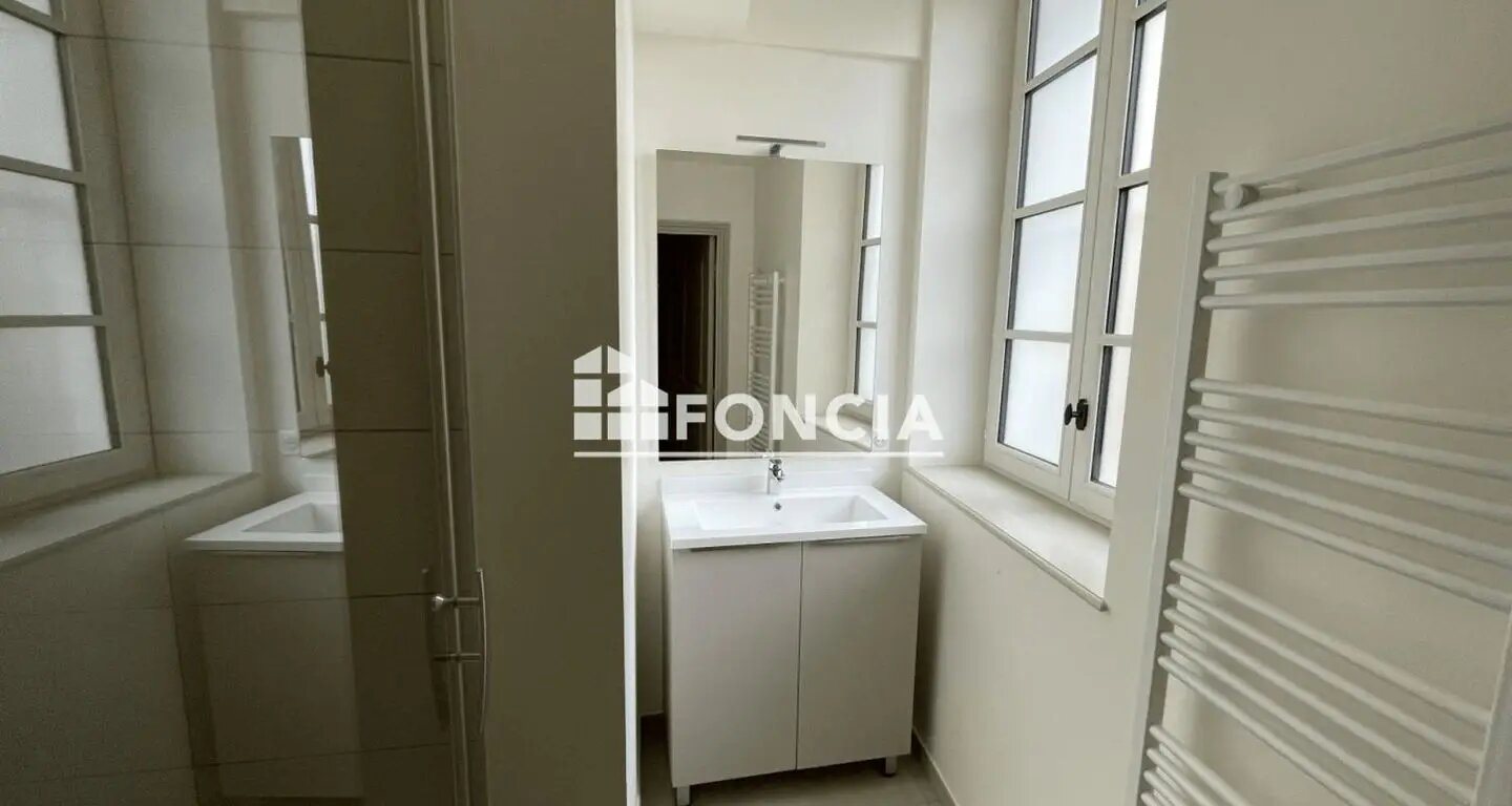 Appartement à louer, 37m², Auxerre