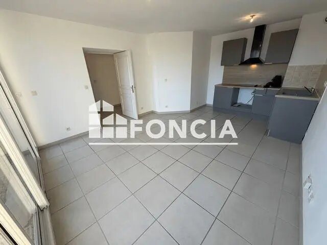 Appartement à louer, 42m², Saint-Martin-de-Crau