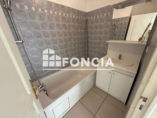 Appartement à louer, 42m², Saint-Martin-de-Crau