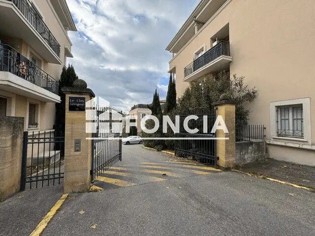 Appartement à louer, 88m², Lambesc