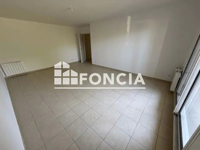 Appartement à louer, 88m², Lambesc